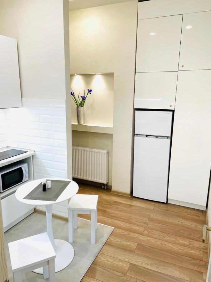 Apartment Жд Вокзал, Центр Lviv Eksteriør bilde