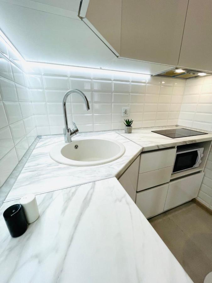Apartment Жд Вокзал, Центр Lviv Eksteriør bilde